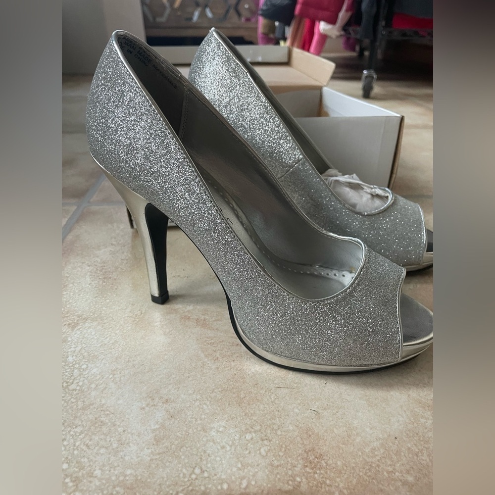 Rampage Grace style sparkly silver high heel, open toe sandal; size 6.5